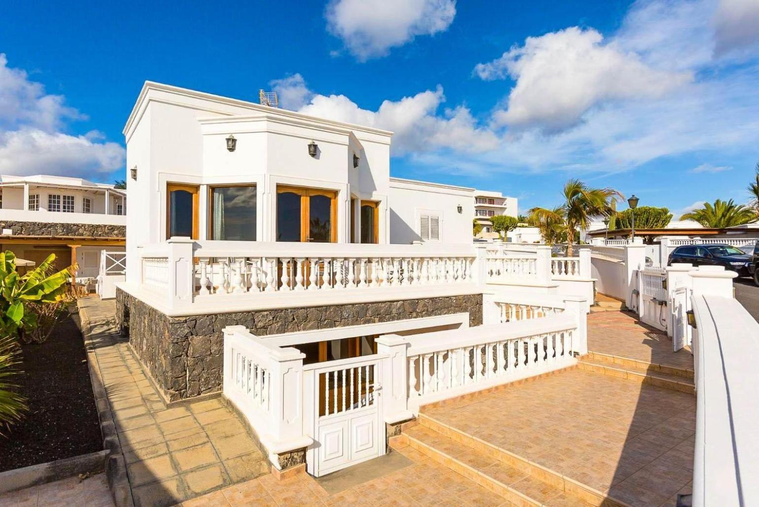 Villa Ramos Dos Puerto Calero Exterior photo